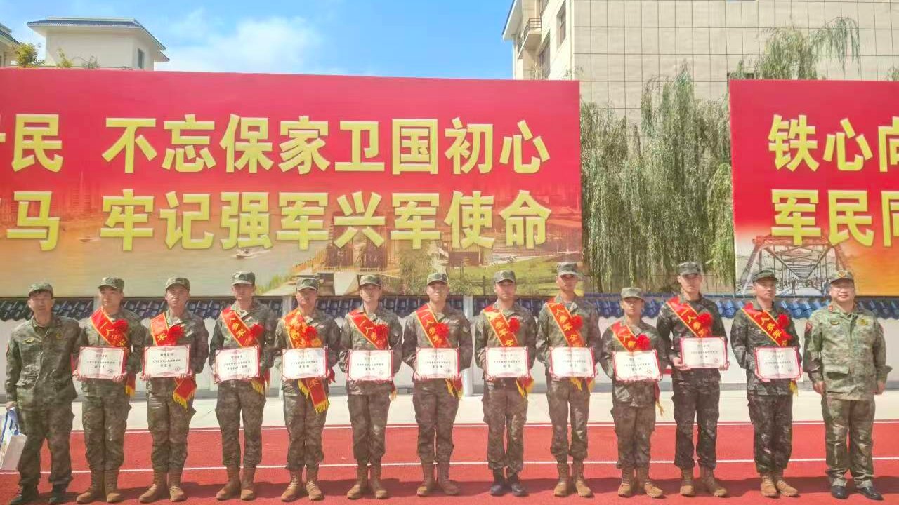 “青春逐梦戎装路，家国情怀铸军魂”——我校12名学子踏上从军报国新征程