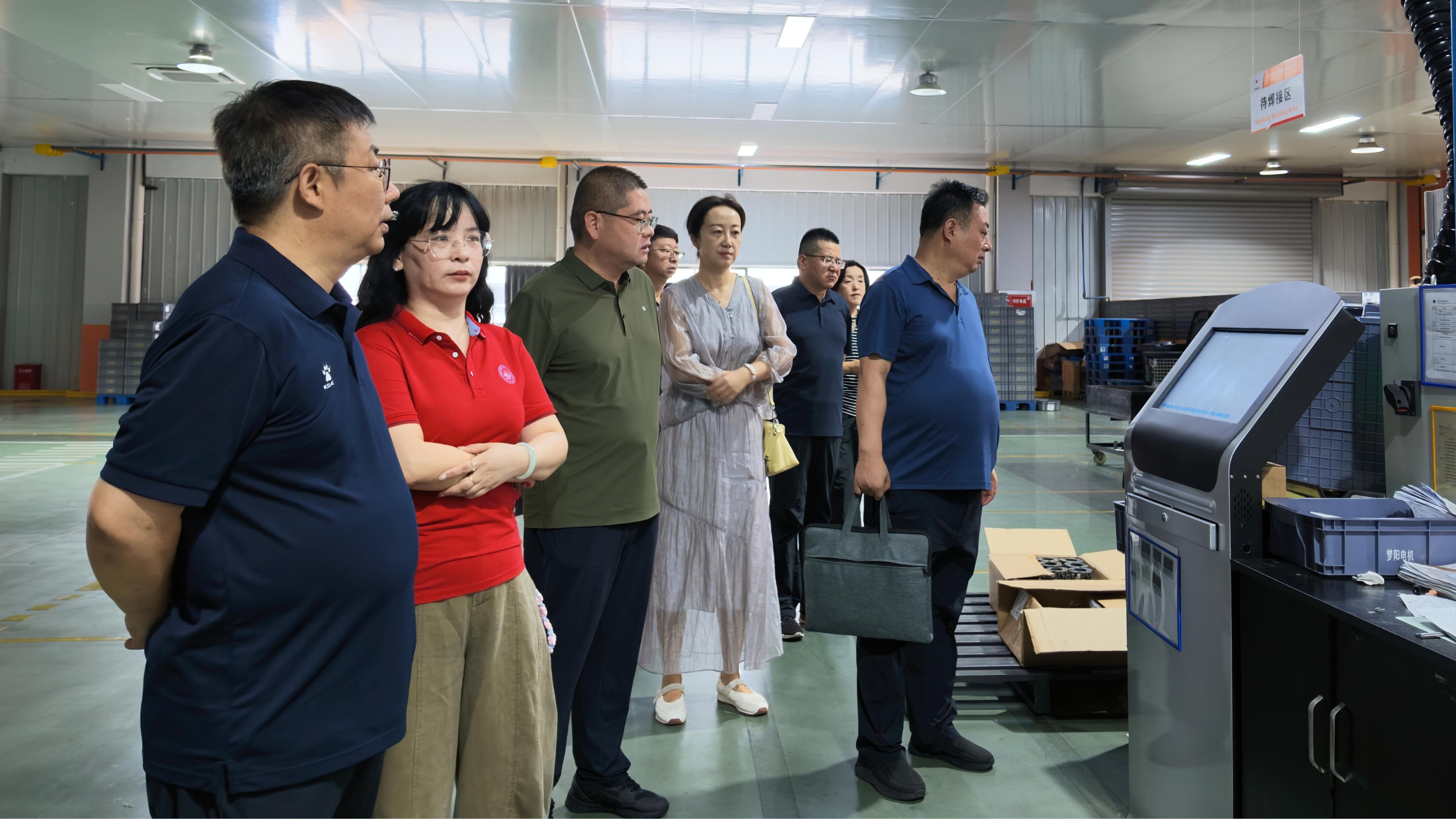 我校大学生就业指导中心应邀赴扬州市宝应县开展工作